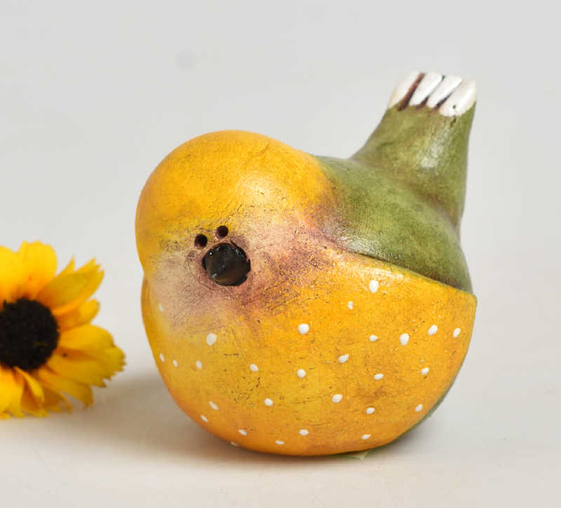 Keramický ptáček střední žlutozelený