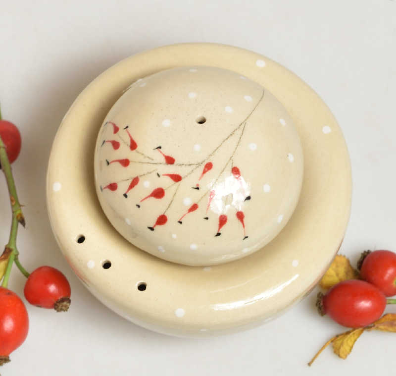 Keramická solnička a pepřenka - šípek