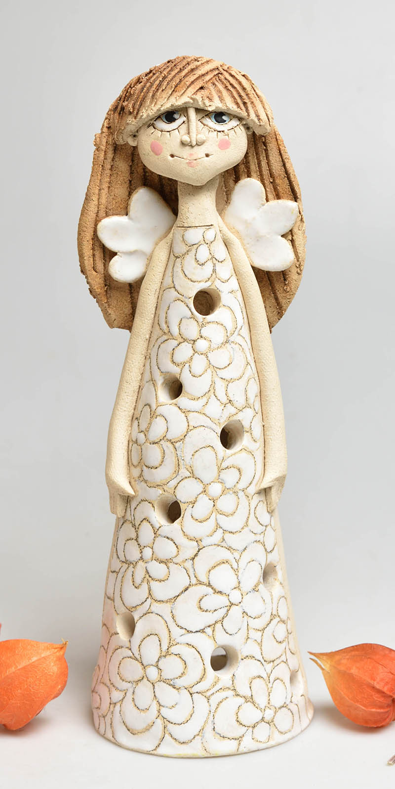 Keramický anděl na svíčku - bílé šaty