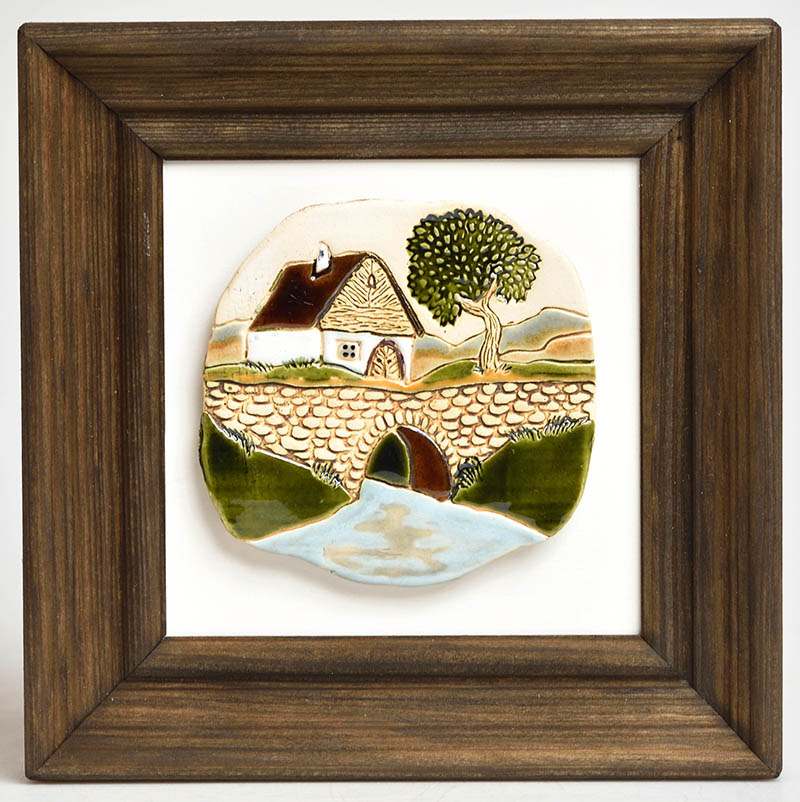 Keramický obrázek v dřevěném rámečku malý chaloupka