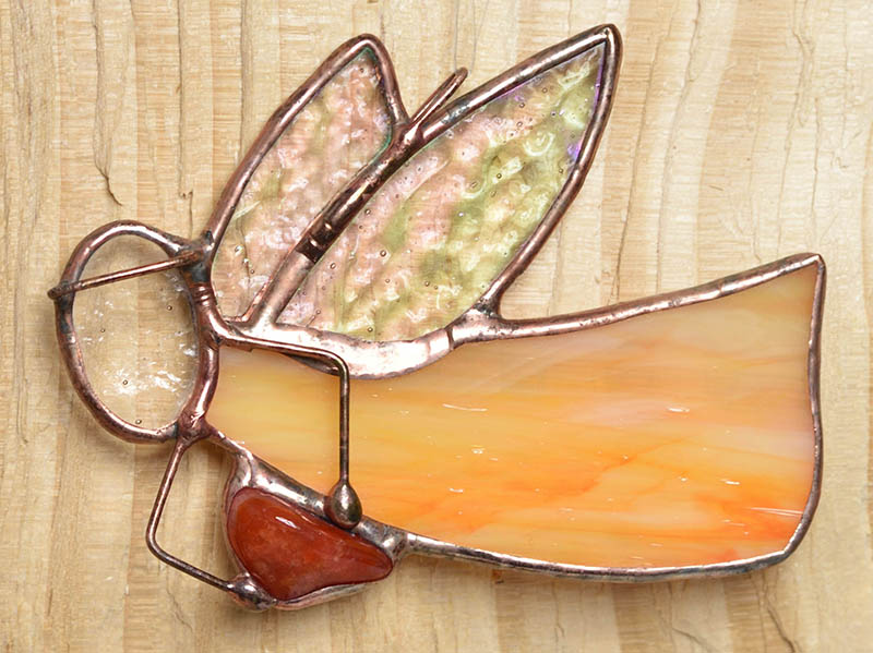 Vitrážový anděl s polodrahokamem