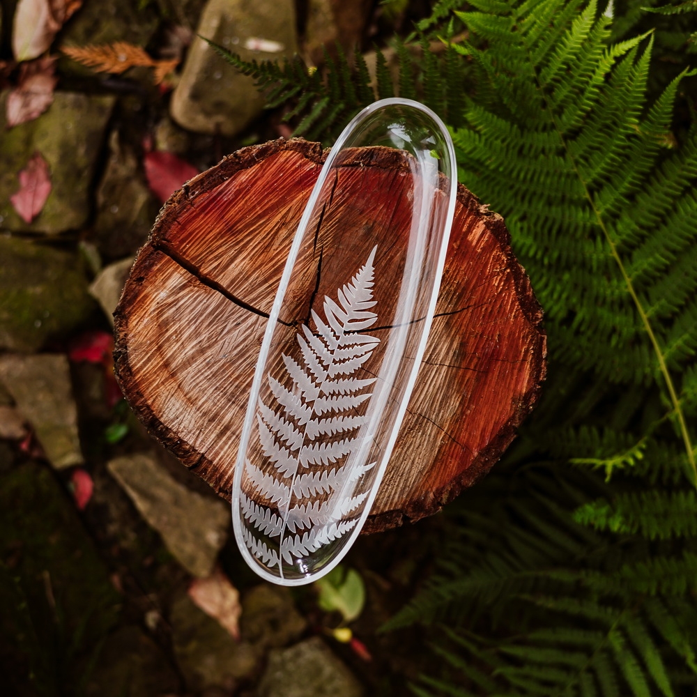 Tác z  křišťálového skla " Kapradí " -  410 mm