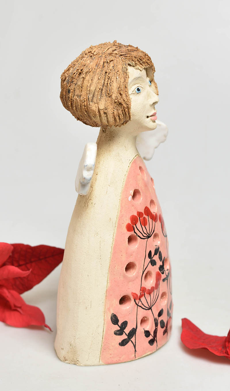 Keramický anděl na svíčku - červené květy
