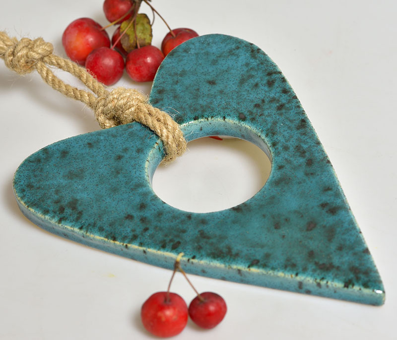 Keramické závěsné srdce tyrkysové