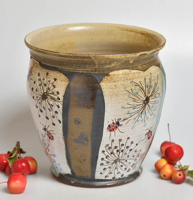 Keramický obal na květináč berušky