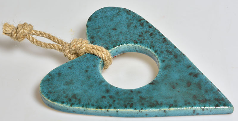 Keramické závěsné srdce tyrkysové