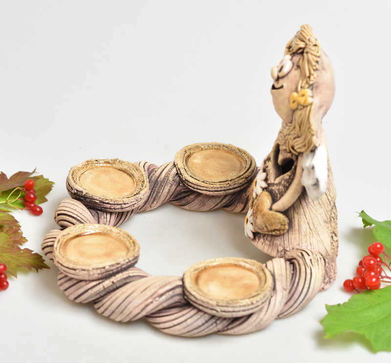 Keramický adventní svícen anděl